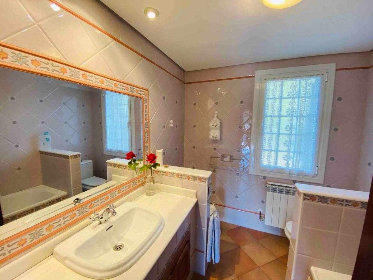Sagastienea Villa Con Piscina Y Tenis En La Rioja Samaniego Extérieur photo